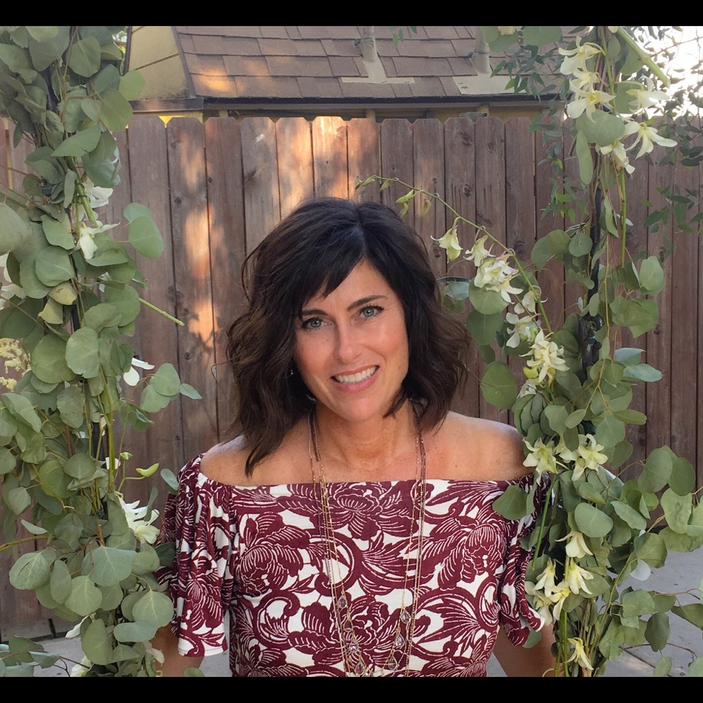 Meet your Posher, Polly